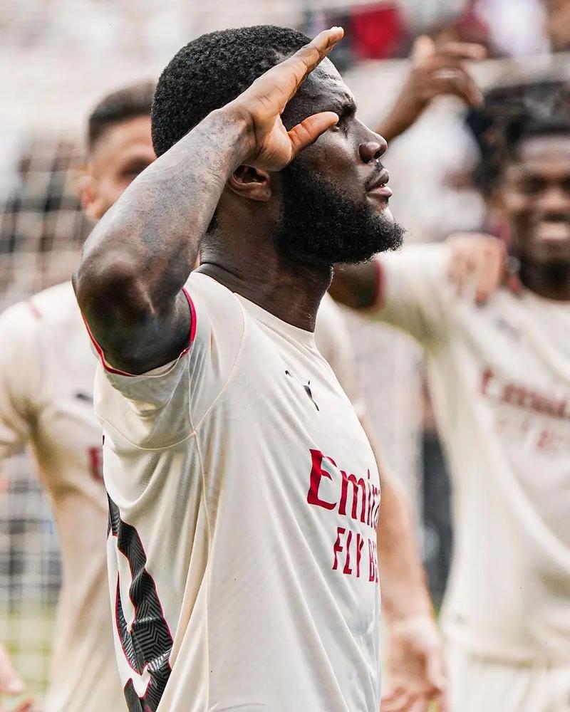 半场战报：柏林联合1-0海登海姆，拉尼-赫迪拉建功（半场速递：柏林联合1-0领先海登海姆，拉尼-赫迪拉破门）