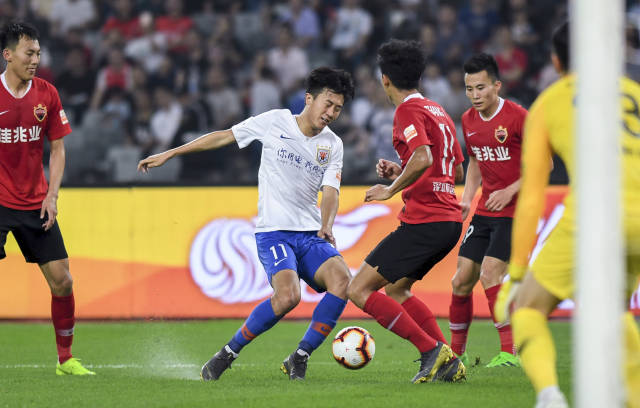 埃德尔：苏宁夺冠后张氏父子消失了，我们有好几个月没拿到工资（埃德尔：苏宁夺冠后张氏父子不再露面，我们已数月未发薪）