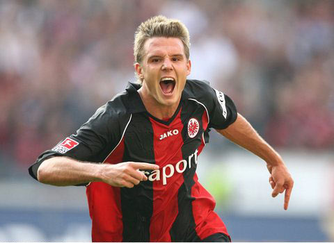 劳塔罗：我不在乎外界批评；有时间我会请全队吃烤肉（劳塔罗：无惧外界质疑，有空就请全队吃烧烤）