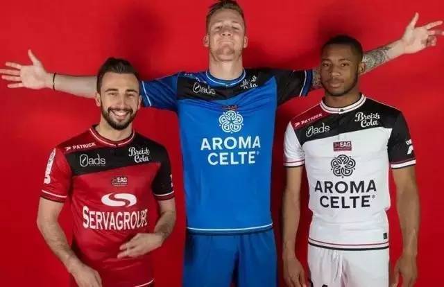 瓦尔迪的早餐和队友不一样，主教练：文化不同，需求也不同（瓦尔迪早餐不同于队友，主教练：文化有别，需求各异）