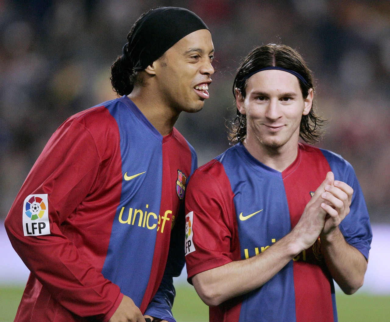 很明显，哈维＞哈维阿隆索[祈祷][good] 拉...（显而易见：哈维比哈维阿隆索更强[祈祷][good]...）