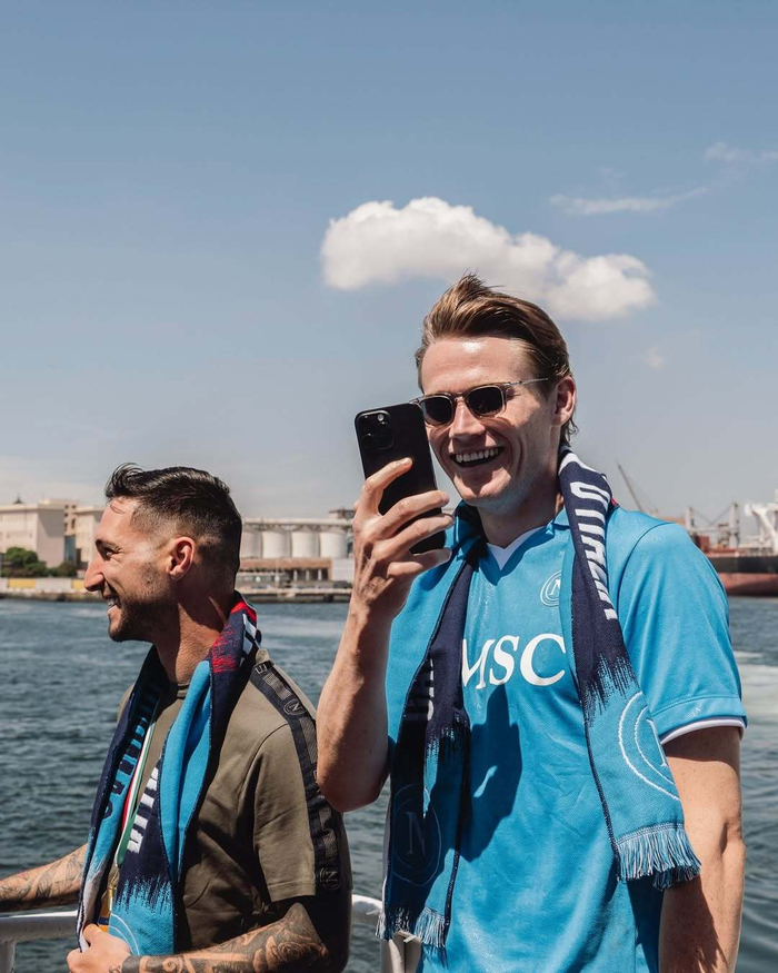 苏莱：在加斯佩里尼手下踢球很舒服；我还是想代表阿根廷出战（苏莱：在加斯佩里尼体系下踢得很自在，仍盼代表阿根廷出战）