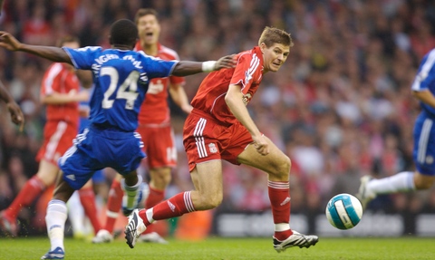 兰德尔半场10中5轰19+5，里德替补拿到14分（兰德尔半场10投5中砍下19分5篮板，里德替补贡献14分）