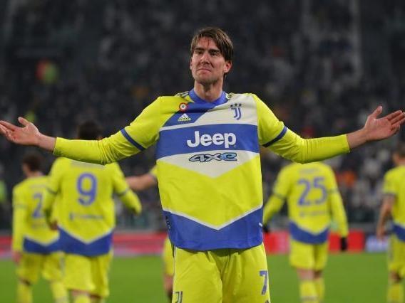 官方：莱万特主帅卡莱罗下课；球队本赛季西甲仅积9分排倒二（莱万特官宣解雇主帅卡莱罗：本季西甲仅积9分，排名倒数第二）