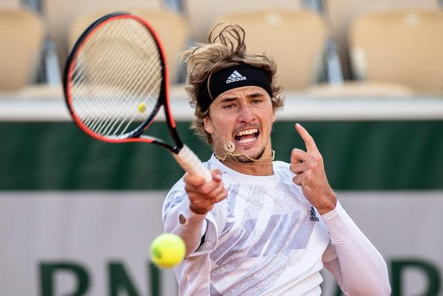 他的出场并 他的出场并